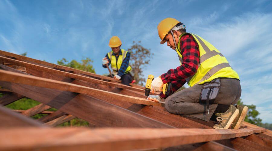 Professional Flat Roofing Installation services in Rowan, IA